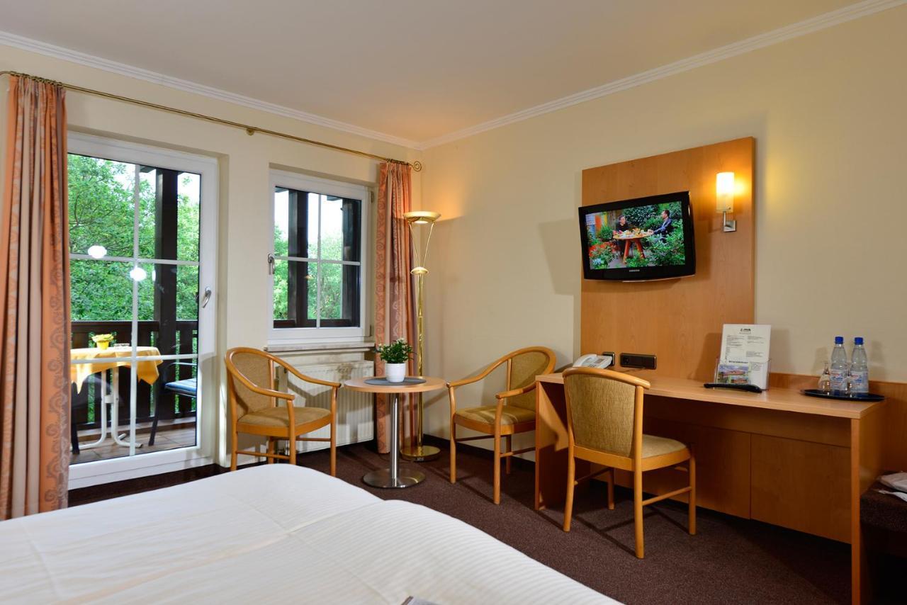 Bb Haus Neugebauer Garni Hotel Geisenheim Bagian luar foto