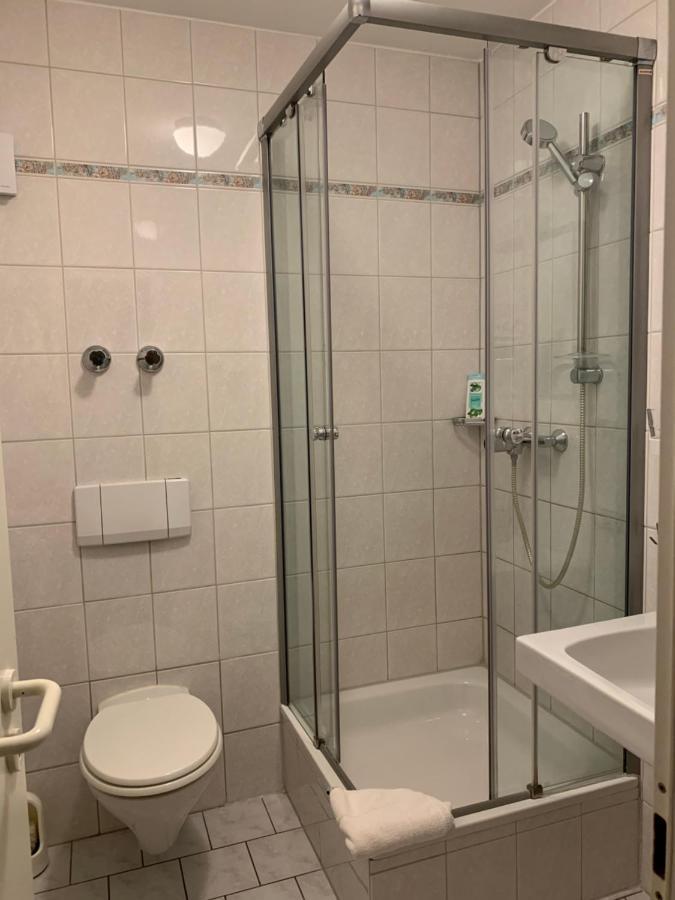 Bb Haus Neugebauer Garni Hotel Geisenheim Bagian luar foto