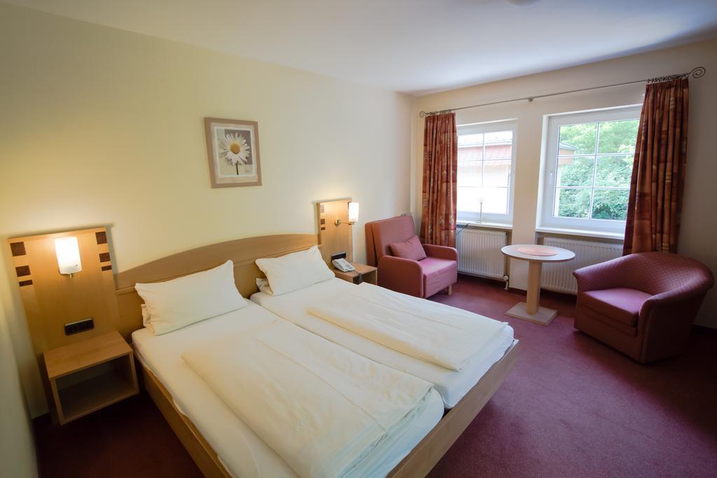 Bb Haus Neugebauer Garni Hotel Geisenheim Bagian luar foto